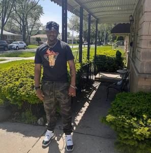 Meet your Posher, Aaron